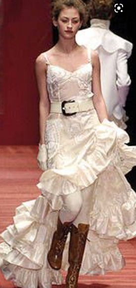 Laura Biagiotti Couture - Picture 2 of 11